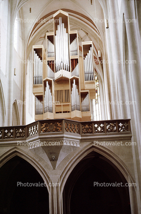 Giant Cathedral Organ, Pipes, Arch, Nurnberg