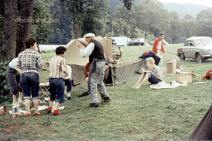 Men, Women, Jeans, Grass, Lawn, 1960s