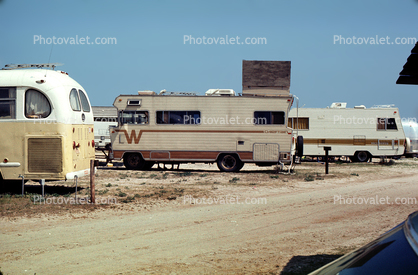 Winnebago Chieftain, Trailer Camping, Daytona Beach, Florida, April 1976, 1970s
