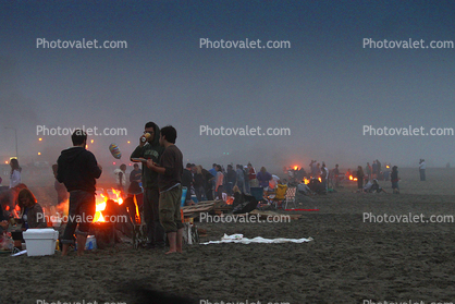 evening at Ocean-Beach in San Francisco, campfire