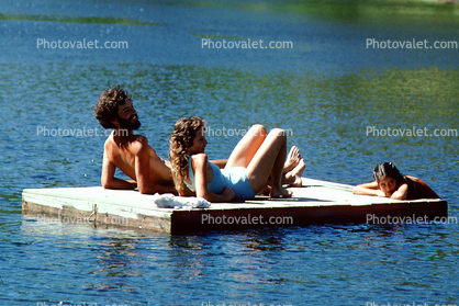 Freshwater, Raft, Lake, Man, Women, Lagunitas Marin County, California, June 14 1981, 1980s