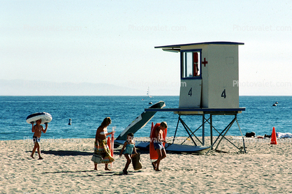 Lifeguard Booth, Beach, sand, Pacific Ocean, Channel Islands