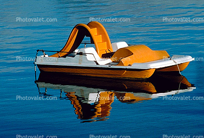 Paddleboat, Reflection, Water, Calm
