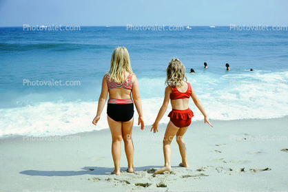 Beach, Sand, Ocean, Girls, Suntan, 1971, 1970s