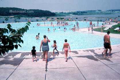 Cudurus Park, people, summer, summertime, Swimming Pool, York County, Pennsylvania, 1975, 1970s