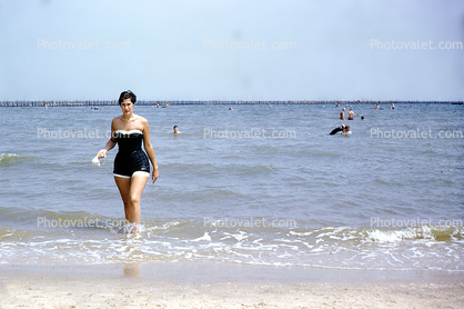 Beach, Ocean, Woman, Suntan, Sunburn, Walking, 1950s