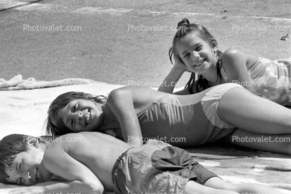 girls on the beach, smiles, 1970s