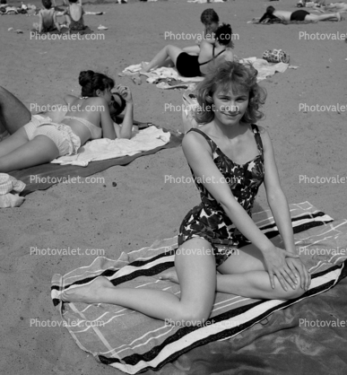 Lady on the Beach, towel, swimsuit, 1950s