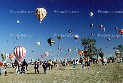 Crowds, People, Albuquerque International Balloon Fiesta, morning