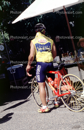 Bicyclist, Man, Shorts, legs