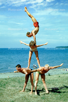 Muscle Beach, Man, Woman, acrobatics, 1950s