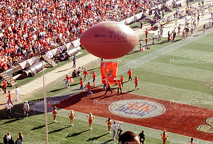 Football, Floating, Balloon, Red Carpet