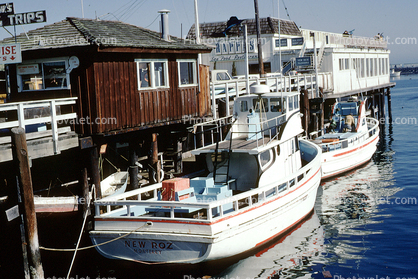 Boats, Dock, Pier, buildings, New Roz, Rappas Sea Food Restaurant