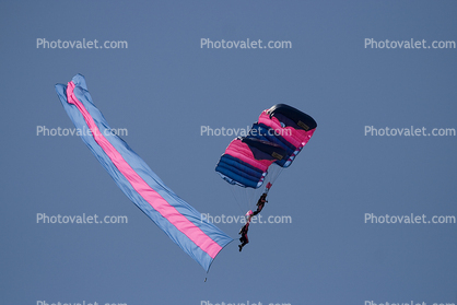 Smoke Trails, Ram Air Parachute, canopy, giant flag, skydiving, diving