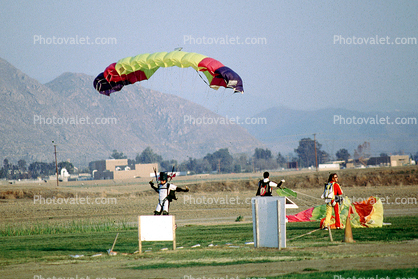 Perris Valley Airport, Ram Air Parachute, canopy, skydiving, diving