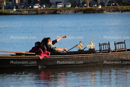 Lake Merritt, Venetian Gondola, selfie