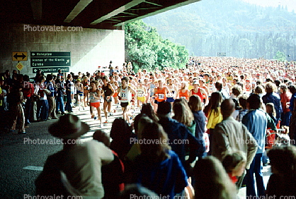 Avenue of the Giants Marathon, crowds, people