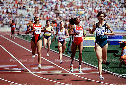 Track Meet, race track, runners