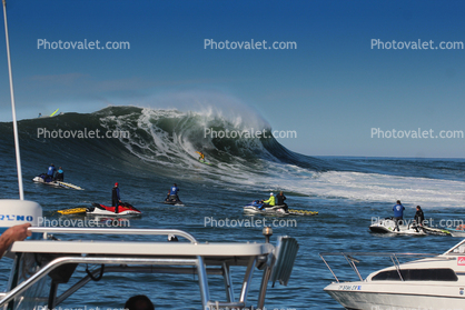 Mavericks, California, Wave Curl, Curlrock, Abstract