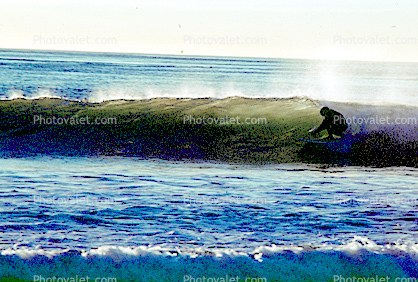 Topanga Beach, Surfer, Surfboard, off-shore winds