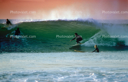 Malibu Beach, Surfer, Wetsuit, Surfboard, off-shore winds, 1970s