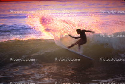 right break, Topanga Beach, Surfer, Surfboard