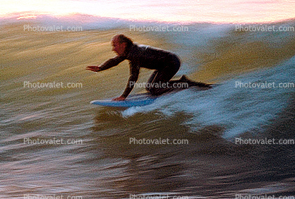 right break, Topanga Beach, Surfer, Surfboard