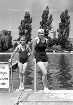 Retro Swimsuit, Girl, Pool, 1950s