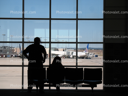 San Antonio, passengers waiting