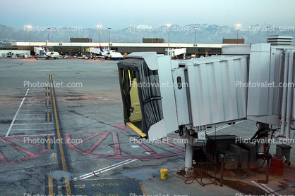 Jetway, Salt Lake City International Airport (SLC), Airbridge