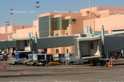 Jetway, Terminal, Albuquerque International Sunport, Airbridge