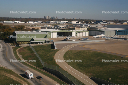 Hangars, jets, Dallas Love Field, (DAL)