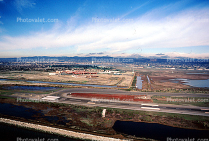 San Francisco International Airport (SFO), 1986, 1980s