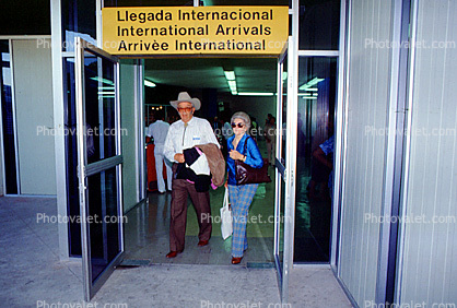 International Arrivals, Cancun, 1986, 1980s