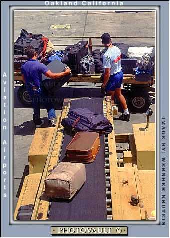 ground personal, cart, San Francisco International Airport (SFO), belt loader