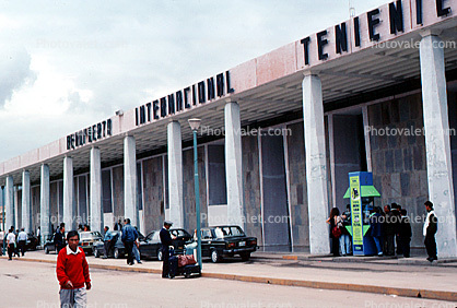 Terminal Building, Car, Cuzco Airport