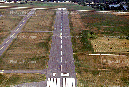 Whitman Airforce Base, Runway