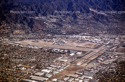 Burbank-Glendale-Pasadena Airport (BUR) aerial, Runways