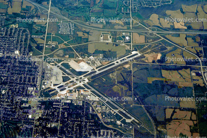 Des Moines International Airport DSM, Runways, roads, aerial