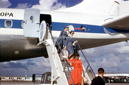 Stewardess, Disembarking Passengers, Flight Attendants, ramp stairs, Douglas DC-8, 1960s