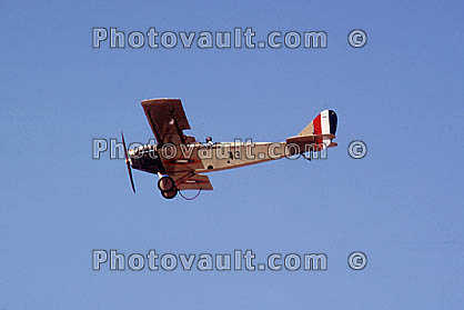Curtiss JN-4, 43, flying, flight, airborne