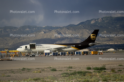 N174UP, United Parcel Service, UPS, Airbus A300F4-622R, PW4158, PW4000