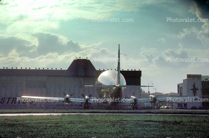 F-GEAI, Airbus Skylink, Aero Spacelines 377SGT Super Guppy Turbine, SGT, Paris - Le Bourget (LBG / LFPB), France, 1984, 1980s