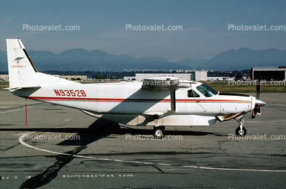 N9352B, Avion Capitol CorpSaint, Cessna 208B, Cargo Feeder, PT6A-114, Caravan-1, PT6A