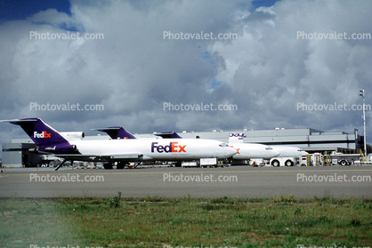FedEx, Federal Express, Boeing 727