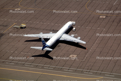 Douglas DC-8, Sky Harbor (PHX) International Airport, ATI, CFM56