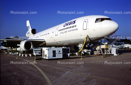 N220AU, Project Orbis International, McDonnell Douglas DC-10-10