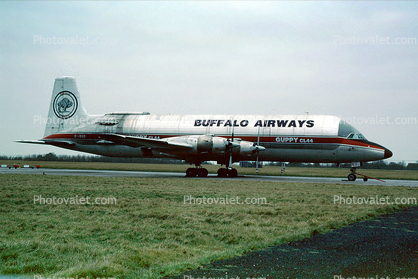 EI-BND, Canadair CL-44-O Guppy, Buffalo Airways