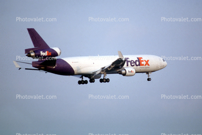 FedEx Federal Express, 7 November 2004