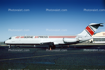 N984AX, Airborne Express, McDonnell Douglas DC-9-32, JT8D-7A(HK3), JT8D